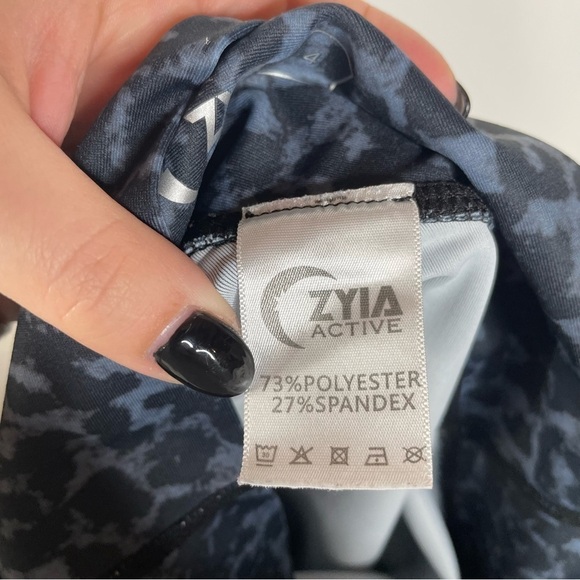 Zyia Active Stone Leopard Scrunchy Light n Luxe 7/8 Leggings Size 4 - Picture 7 of 7